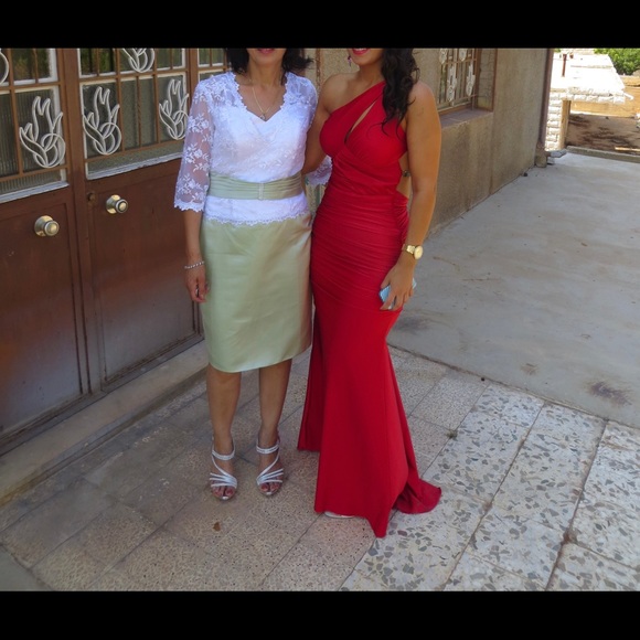 Evening gown - Picture 9 of 9